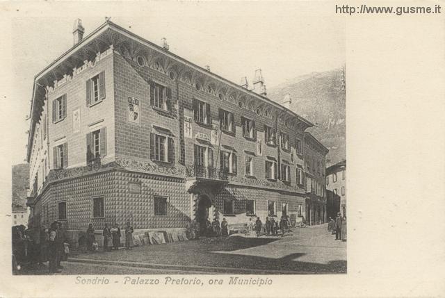 1920-08-01 Palazzo Pretorio, ora Municipio_trin@-01327A-SO1muni - click to next image