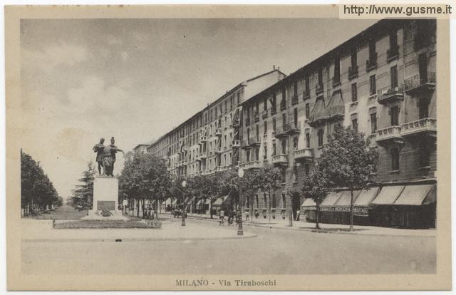 Milano - Via Tiraboschi - click to next image