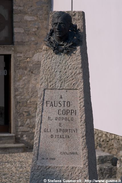  Monumento a Fausto Coppi - click to next image