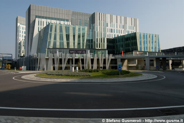  Palazzo per uffici - click to next image
