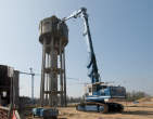 20120327_141912 Liebherr 984 in azione