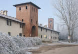 20101216_112033 Ingresso turrito alla cascina Mirasole