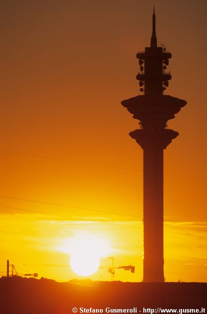 pic Rozzano Torre rozzano torre telecom
