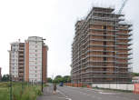20110708_184330 Edificio terminato e in cantiere