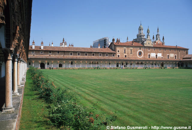  Chiostro Grande - click to next image