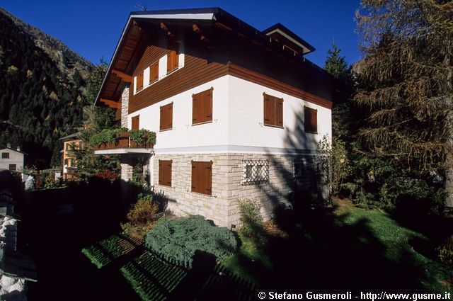  Bella villa - click to next image