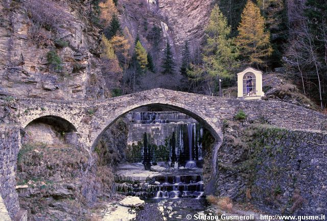  Ponte romano - click to next image