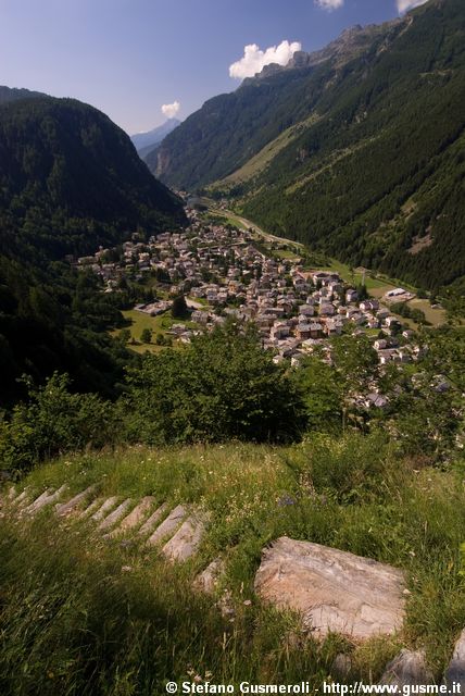  Sul sentiero per Motta - click to next image