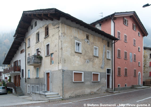  Via Giovanni XXIII 17 - click to next image