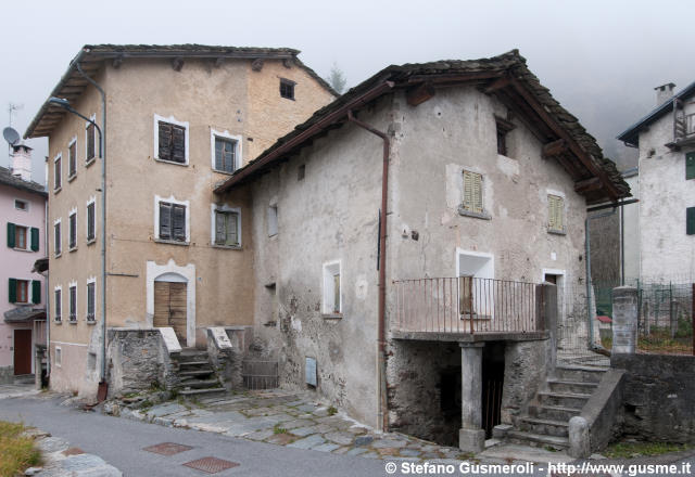  Via Acero 36 e 34 - click to next image
