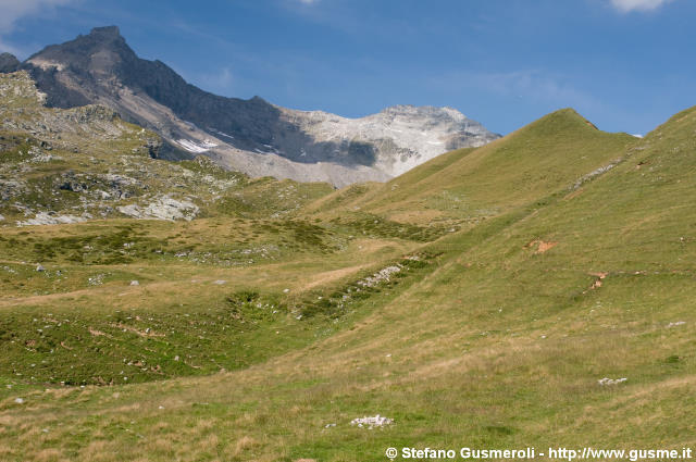  Cresta erbosa verso il Quadro - click to next image