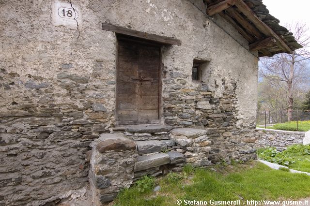  Rustico - click to next image