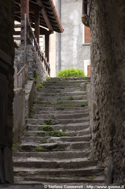  Scorcio con scale - click to next image