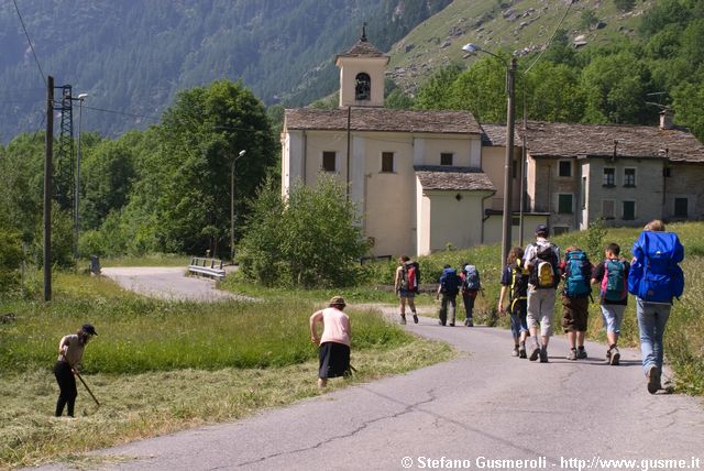  Escursionisti a Portarezza - click to next image