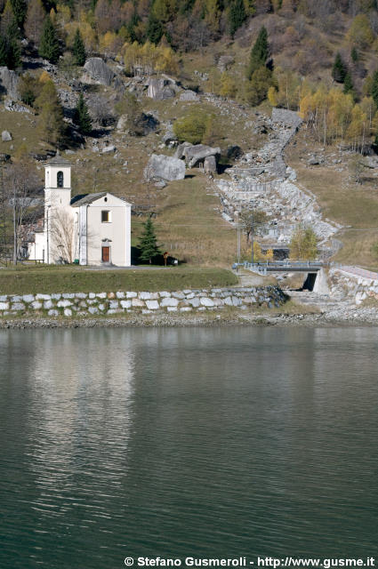  Chiesa di Portarezza - click to next image