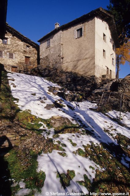  Vicolo innevato - click to next image