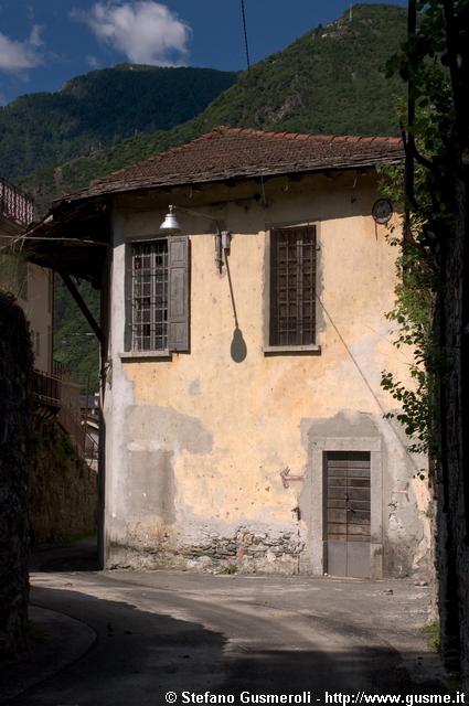  Scorcio a Poiattengo - click to next image