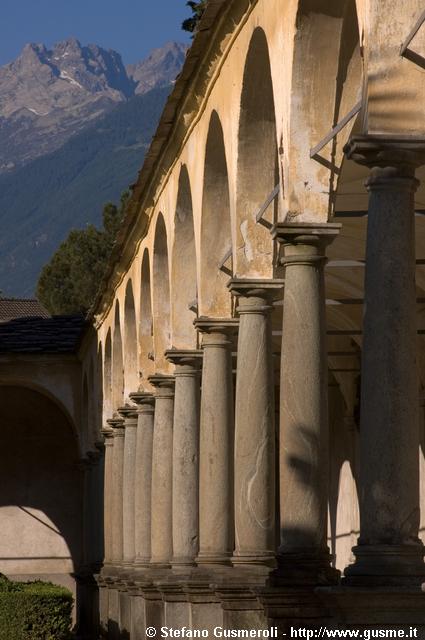  Chiostro S.Lorenzo e punta Anna Maria - click to next image