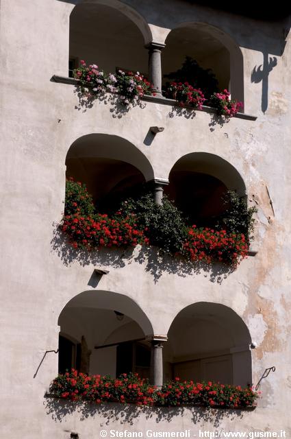 Logge sulla Mera - click to next image