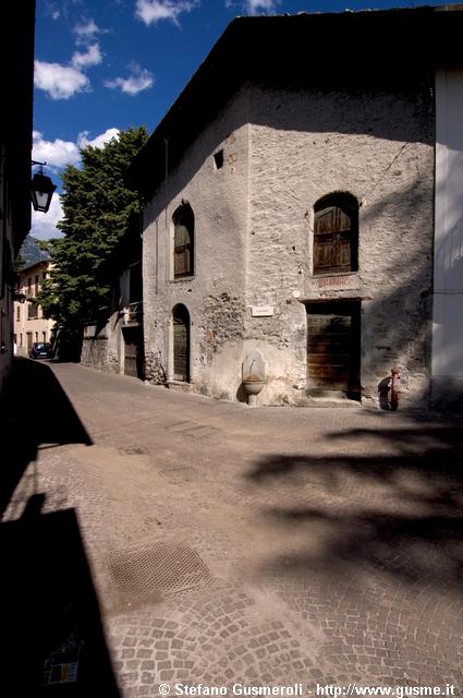  Via Perpenti - click to next image