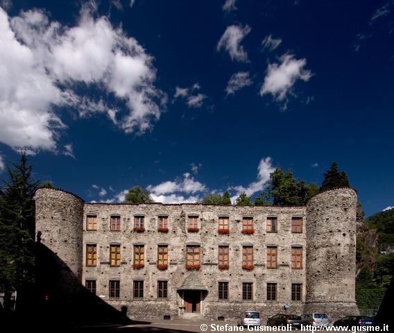  Castello - click to next image