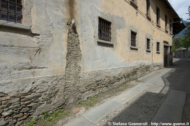 Via Poiatengo - click to next image