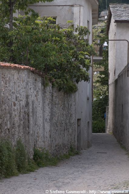  Vicolo dei Mulini - click to next image