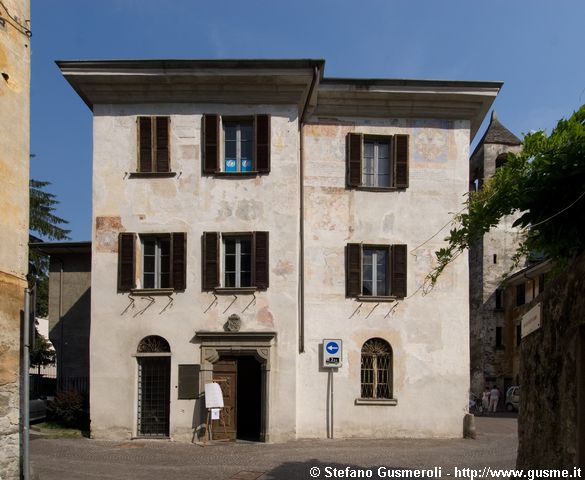  Palazzo Pretorio - click to next image