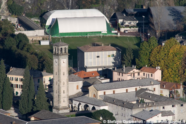  S.Lorenzo e campo sportivo - click to next image