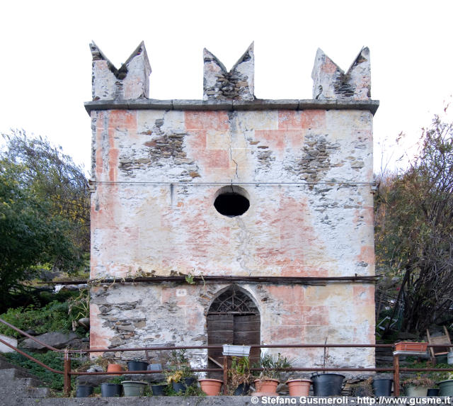  Rustico turrito in via Vanoni 40 - click to next image