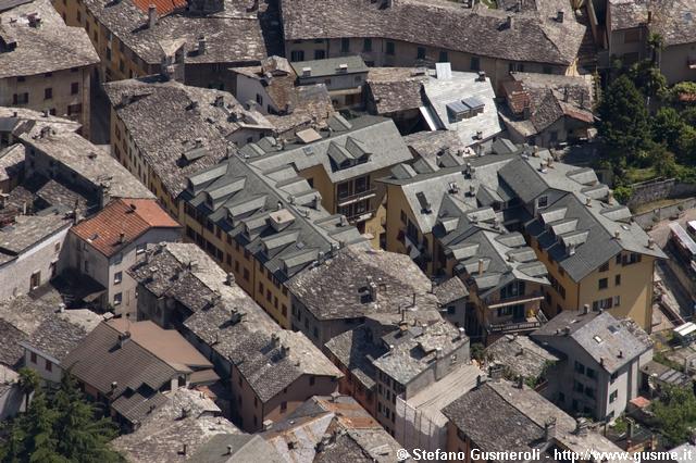  Tetti di via Bossi - click to next image