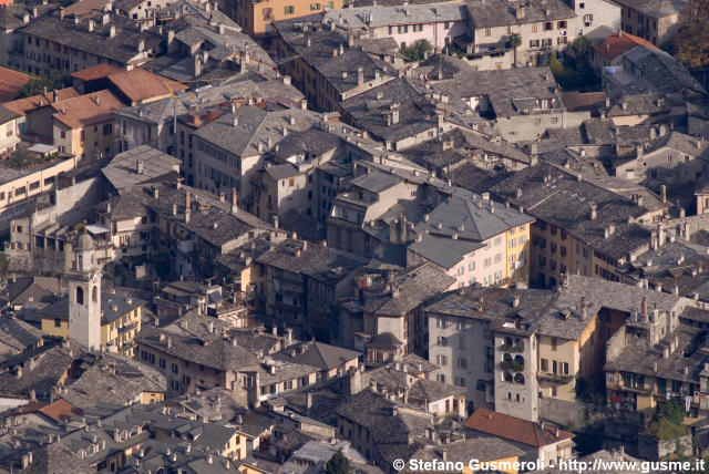  Tetti del centro storico - click to next image
