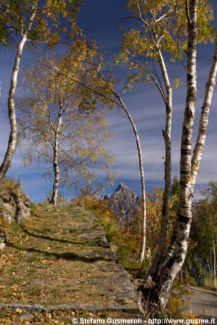  Mulattiera tra le alpi Orlo e Cermine - click to next image