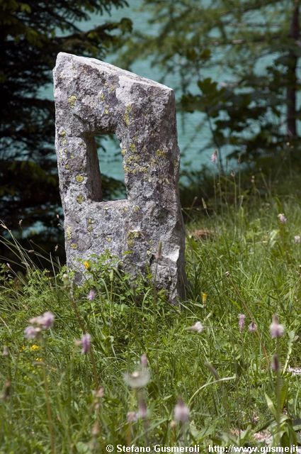  Vecchi paracarri - click to next image
