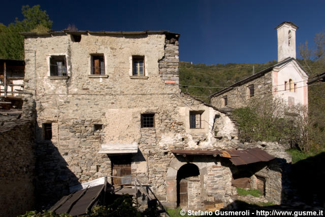  Palazzo diroccato - click to next image