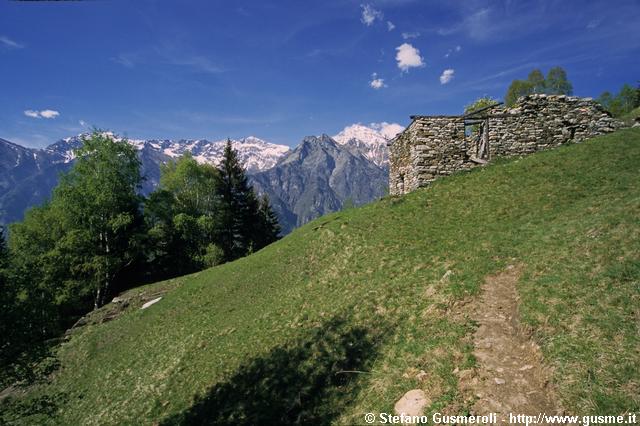  Tra Pradella e Motta - click to next image