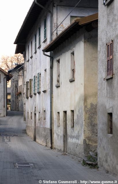  Via strada vecchia - click to next image