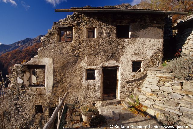  Baita cadente - click to next image