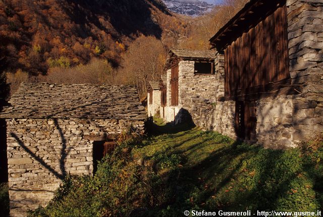  Fienili - click to next image