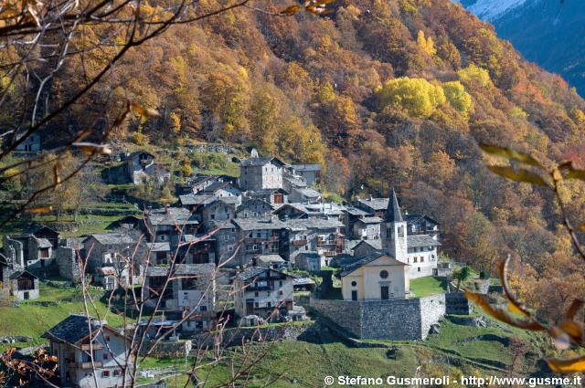  Savogno - click to next image