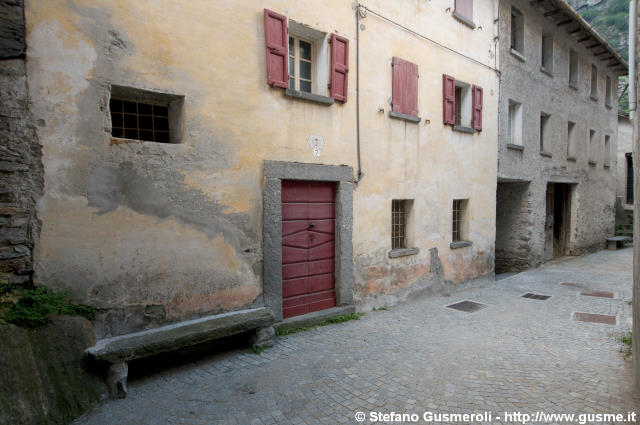  Palazzetto - click to next image