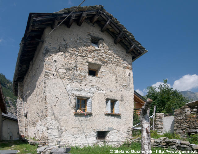  Rustico - click to next image
