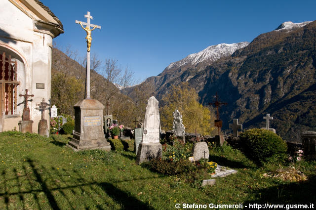  Cimitero - click to next image