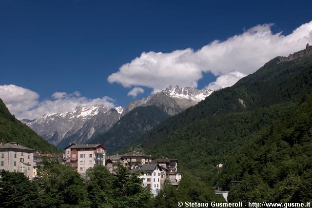  Villa di Chiavenna - click to next image