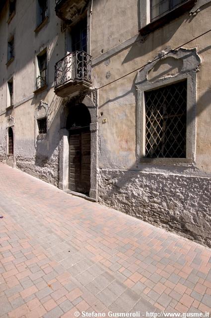  Palazzo - click to next image
