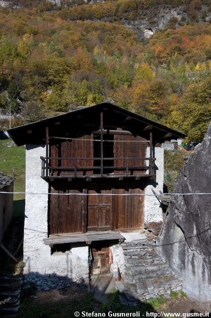  Rustico - click to next image