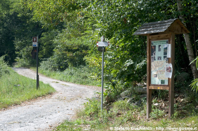  Strada per Savogno - click to next image