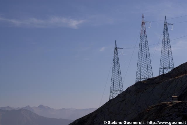  Tralicci AT in alta val Forcola - click to next image