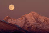 20070103_165040 Tramonto sul pizzo Arera con luna piena